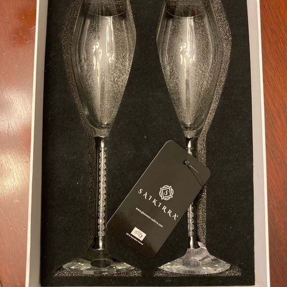 Saikirra Wedding Tulip Champagne Flutes / Glasses with K9 crystal Diamonds - Picture 4 of 6